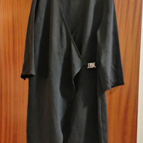Wrap shirt XL like new, black with silver buckle