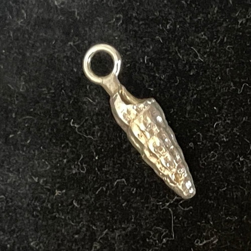 Silver Shell Motif Pendant New