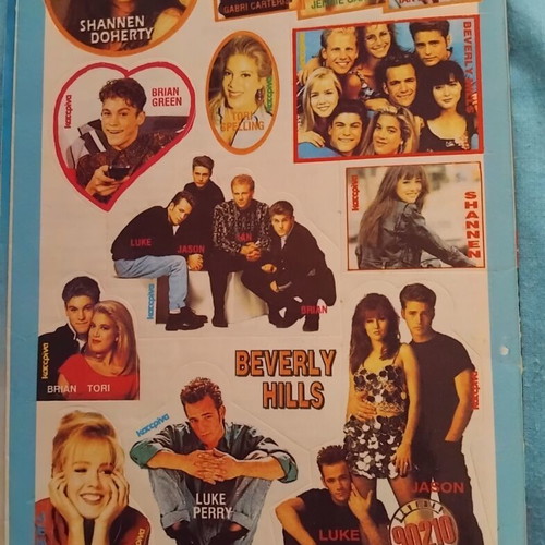 Katerina magazine issue 701 like new with posters and stickers