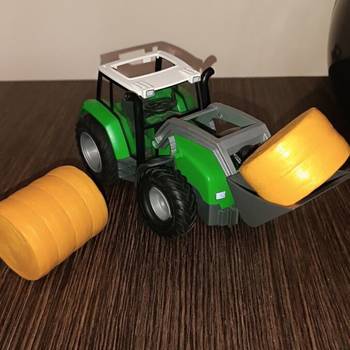 Playmobil tractor with movable bucket like new