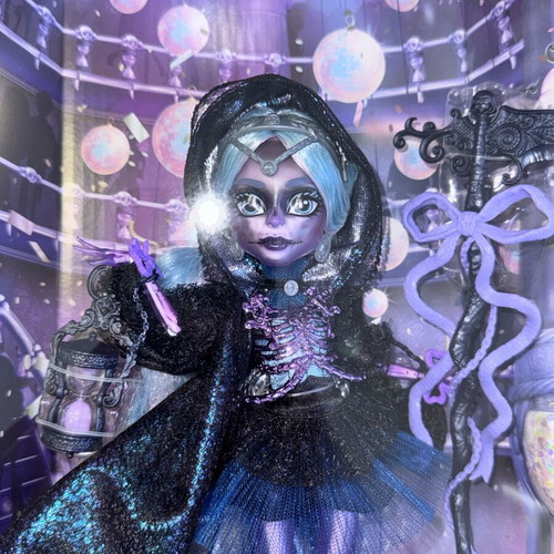 Monster High Doll River Styx Scullector