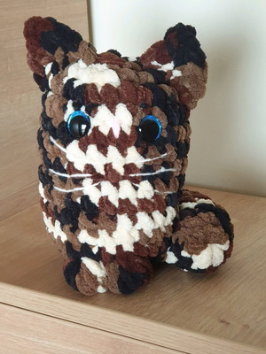 Amigurumi Cat Doll Brown Black Knitted Handmade New