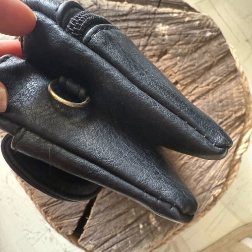 Wallet bag used, black faux leather with zipper and magnet