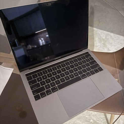 Macbook Pro with Touchbar and Retina screen like new, i5 8GB RAM