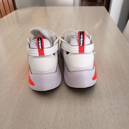 Nike SIGNAL Size 41 Like New
