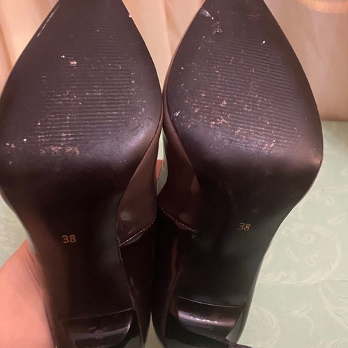 Two-tone pumps size 38 used, 9cm heel, patent leather