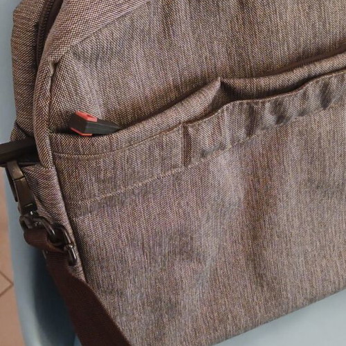 Baggie laptop bag like new, fabric with multiple pockets