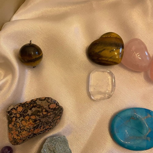 Collection of rocks and semi-precious stones like new with case