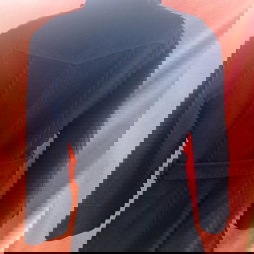 Emanuel Navaro черно палто като ново с двойна редица копчета