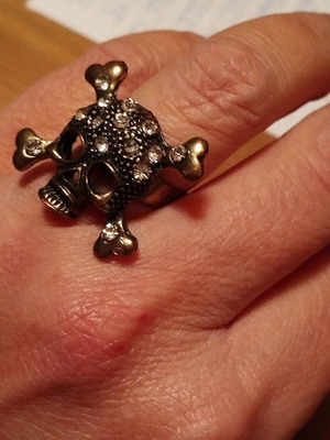 Ring in excellent condition
