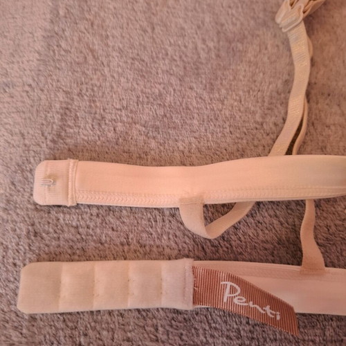 Penti bra milk color new with satin fabric and lace