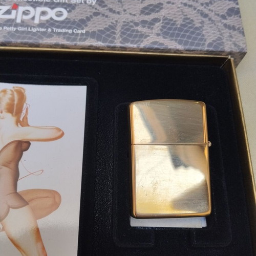 Zippo The Petty Girl Pinup Art Gift Set like new, 1997 Memphis Bell