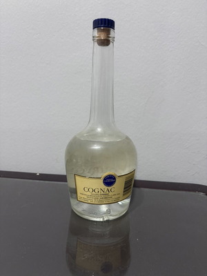 Courvoisier Cognac vintage glass bottle, like new, empty