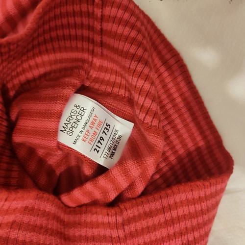 Kids' turtleneck shirt and red pants set used, age 2