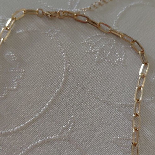 Faux Lucky Charm Necklace new, gold color