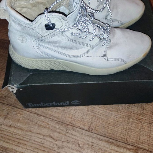 Columbia shoes size 45 used, beige casual
