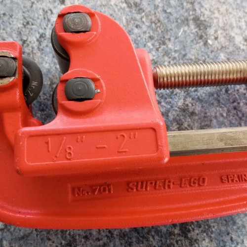 SuperEgo pipe cutter new, for pipes 1/8" to 2"