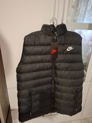 Nike αμάνικο γιλέκο ολοκαίνουριο, μαύρο, μέγεθος L