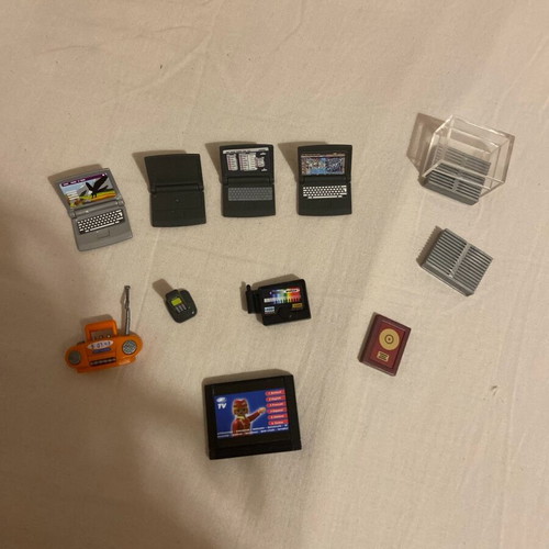 Playmobil electronic devices used