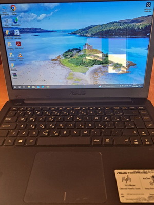 Asus Vivobook E14 E402WAS laptop used with 256GB SSD and Windows 10 Pro