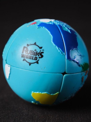 Rubik's World Puzzle used, original