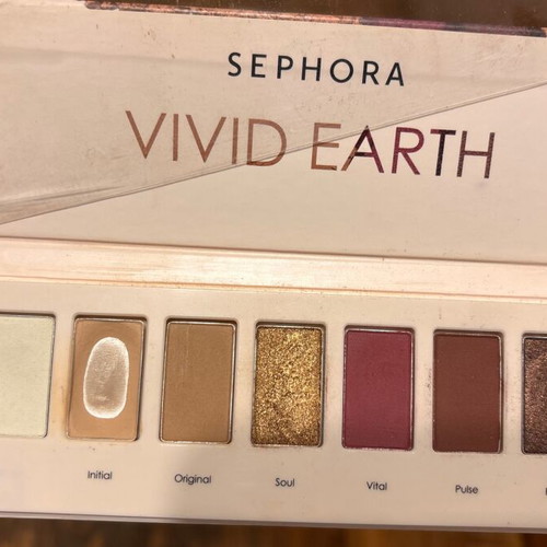 Sephora Vivid Earth Eyeshadow Palette used, earthy tones