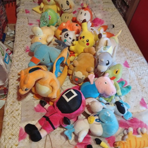 Set of various plush toys mainly Pokémon