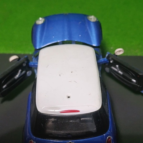 Mini Cooper Maisto diecast toycar vehicle 2001 used