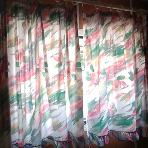 Fabric curtains used, pack of 2, size 1x1.30 each