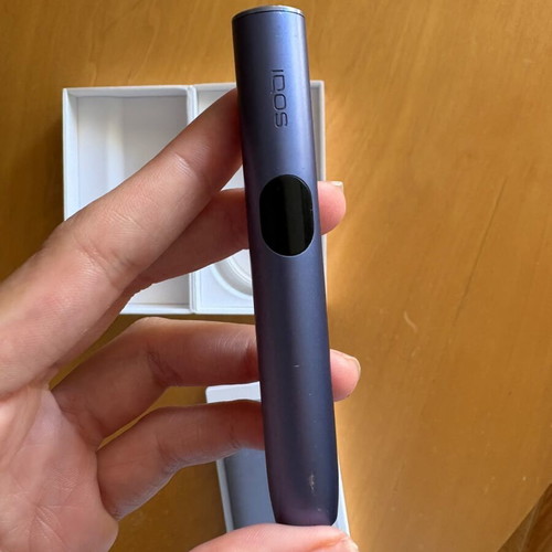 Iqos Iluma i e-cigarette, purple