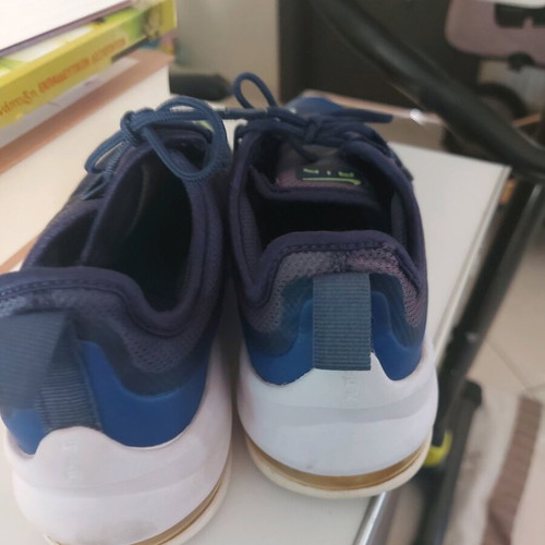 Nike athletic shoes like new, size 37, blue