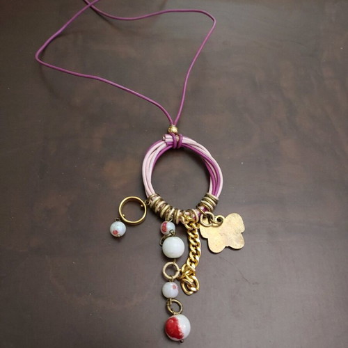 Necklace very simple like new
