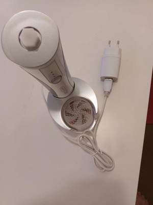 LR Zeitgard Facial Cleansing Brush like new