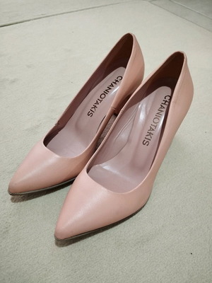Chaniotakis beige pointed pumps new, leather with 7 cm heel