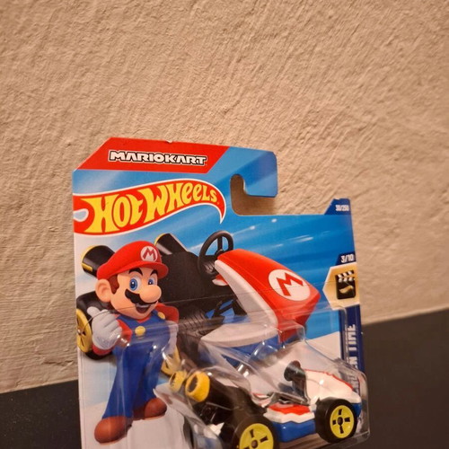 Screen Time Hot Wheels 2025 Set of 2 new