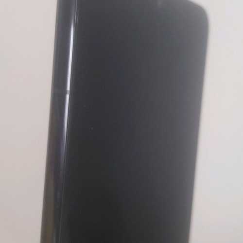 Samsung Galaxy S22 5G Dual SIM smartphone, Phantom Black, 8GB RAM, 256GB