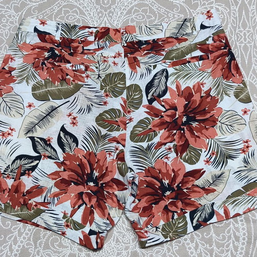 Esmara shorts with tropical print like new, size L-XL