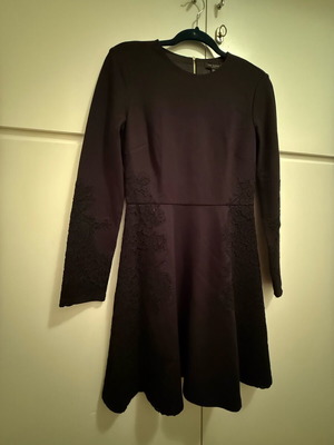 Ted Baker Chic dress with lace like new, black