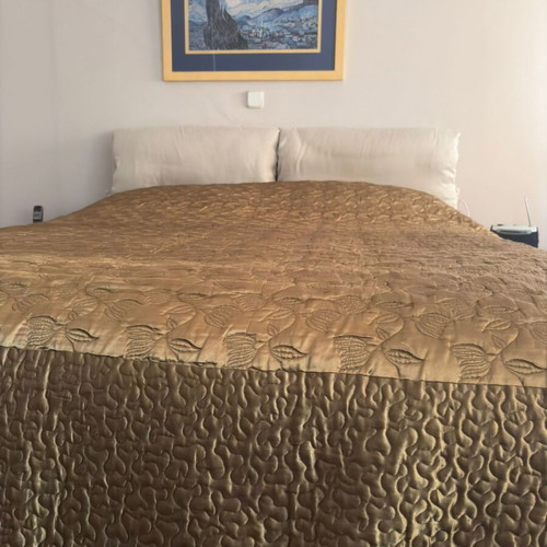 Zara Home quilt gold chestnut 250×230 cm like new