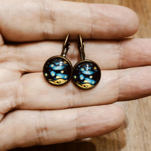 Vintage hanging earrings blue with bronze base and 12mm glass new