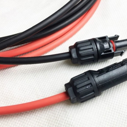 Solar MC4 connection set with cables for photovoltaic system