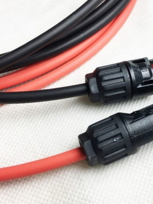 Photovoltaic connection set with MC4 solar plugs and cables, new