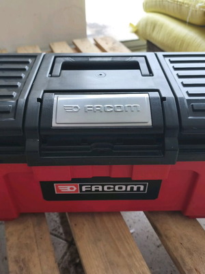 Facom large toolbox like new