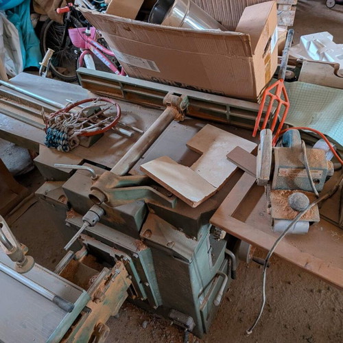 Professional woodworking machines used, package