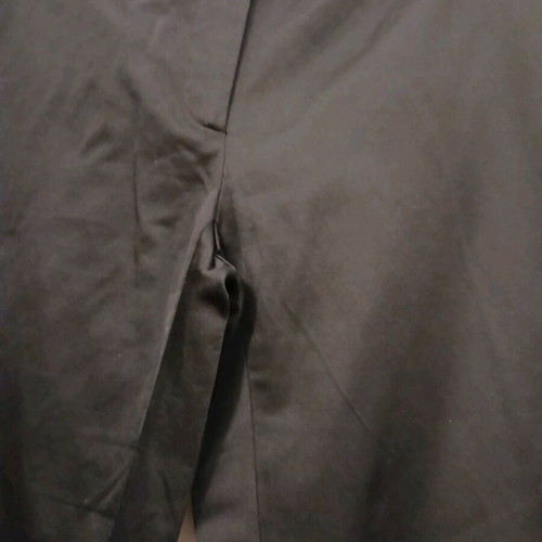 Richmond Interiors black pants like new, slightly satin finish