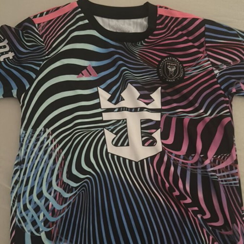 Miami Messi football t-shirt kids size 152cm 11-12 years like new