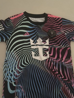 Miami Messi football t-shirt kids size 152cm 11-12 years like new