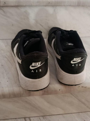 Nike Air men's shoes like new, black and white, size 46