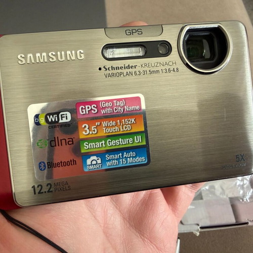 Samsung ST1000 camera like new