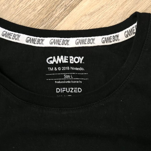 T shirt Nintendo Gameboy new size L